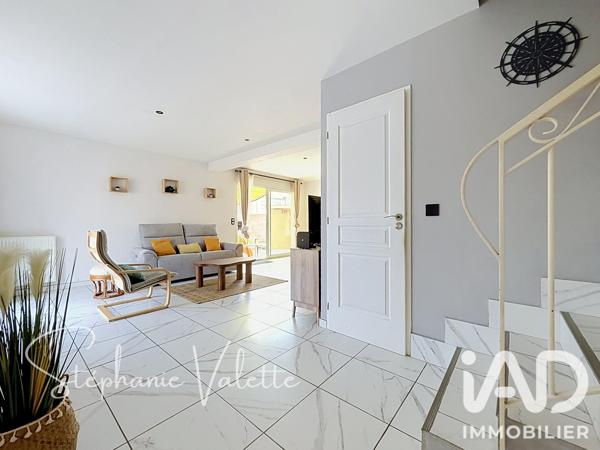 Maison à vendre 5 pièces 121,86 m² Mours-Saint-Eusèbe