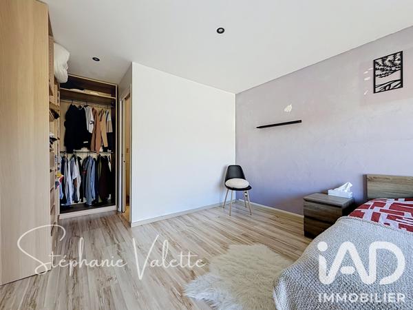 Maison à vendre 5 pièces 121,86 m² Mours-Saint-Eusèbe