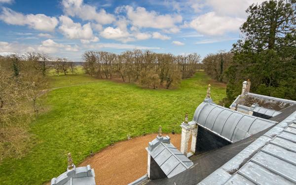 Maison à vendre    15 pièces •  Saint-Jean-Froidmentel