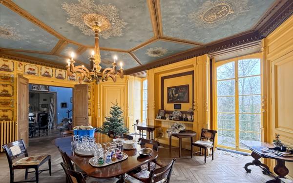 Maison à vendre    15 pièces •  Saint-Jean-Froidmentel