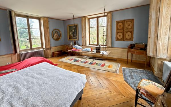 Maison à vendre    15 pièces •  Saint-Jean-Froidmentel