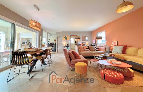 ROYAN MAISON AVEC PISCINE 146 M2 4 CHAMBRES 1000 m plage