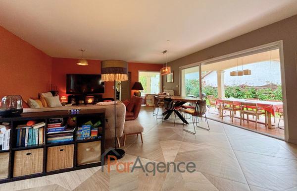 ROYAN MAISON AVEC PISCINE 146 M2 4 CHAMBRES 1000 m plage