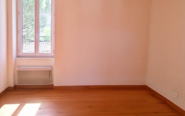 Appartement à louer    1 pièce • 45,91 m2 Caussade