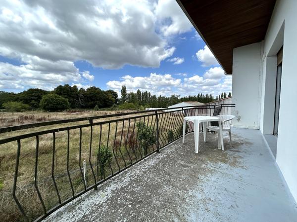 Maison – PROPRIETE FAMILIALE – 9 CHAMBRES – 310 M² + DEPENDANCES 200M²