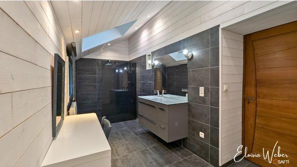 Maison spacieuse et paisible, idéale pour famille