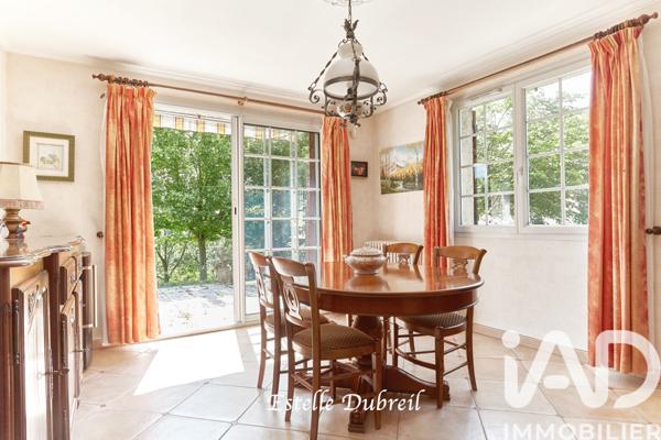 Maison à vendre 10 pièces 204 m² Thoiry
