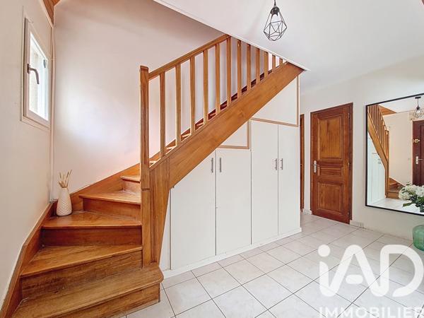 Maison à vendre 7 pièces 172 m² Gressy