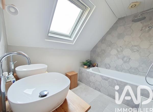 Maison à vendre 7 pièces 172 m² Gressy