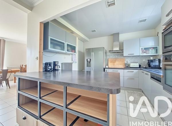 Maison à vendre 7 pièces 172 m² Gressy