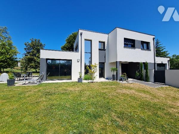 PLEUMELEUC contemporaine 2019 sud-ouest 142m²hab terrain 637m² 5 chbres garage belles prestations