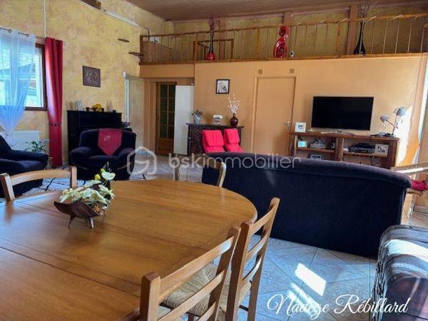 Maison de village de 260 m²