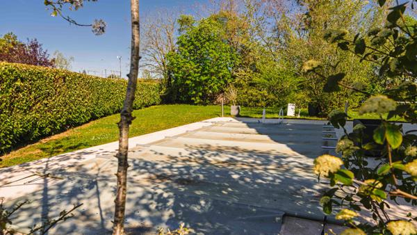 Maison Daix 7 pièce(s) 200 m2