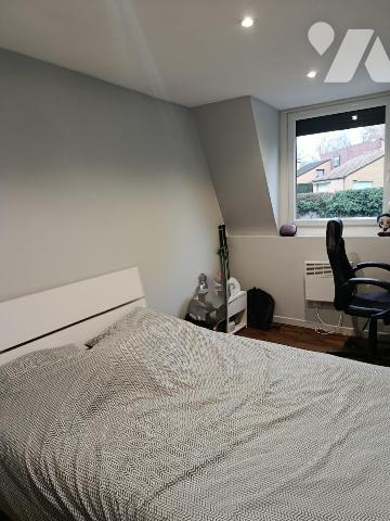 A VENDRE : VALENCIENNES LONGERE INDIVIDUELLE SECTEUR RHONELLE 5 CHAMBRES