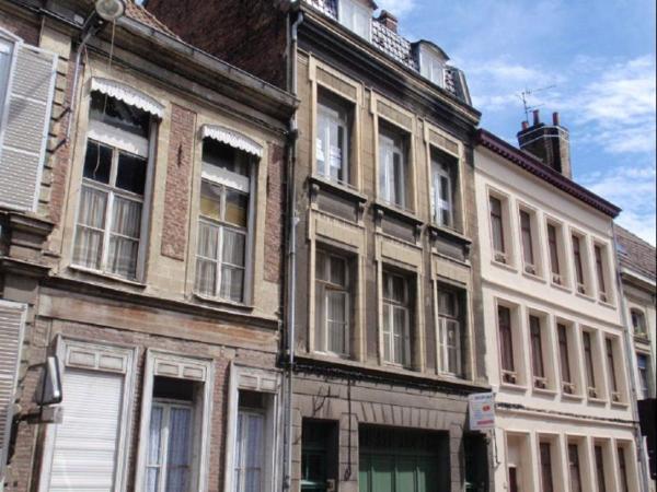 DOUAI : 300.000 €
immeuble de rapport composé de 2 appartements + 1 duplex (actuellements...
