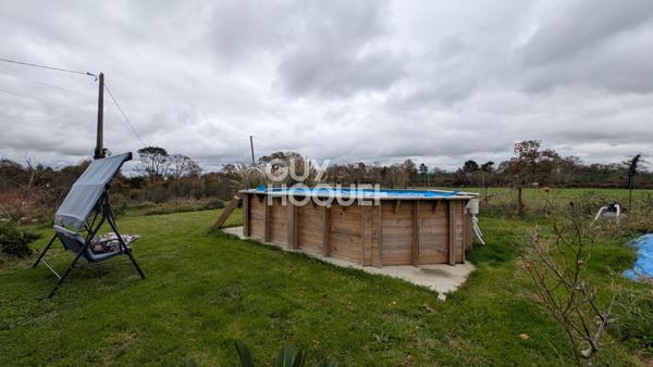 Propriété rénovée avec grand terrain, dépendances Cadre Privilégié
