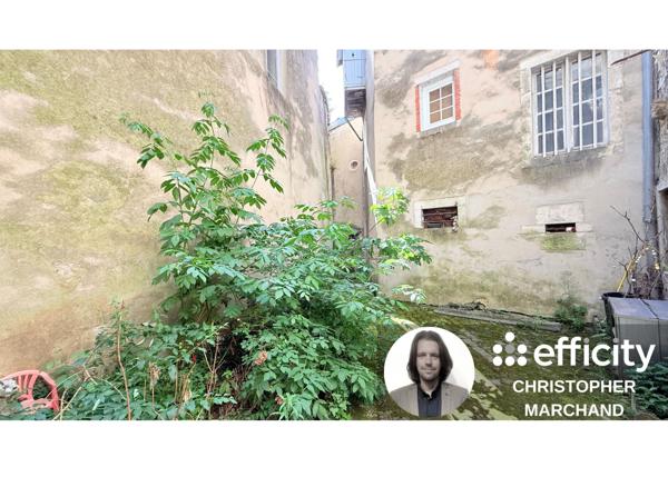 Immeuble
        
        - 135 m² 99 000 € *