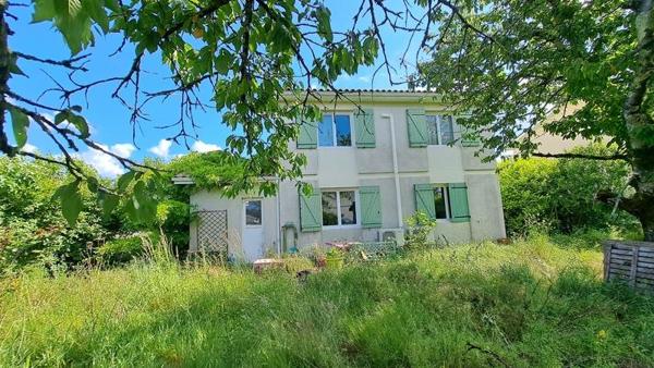 Maison à vendre |  Saint-Seurin-sur-l'Isle |  4 pièces | 95 m²