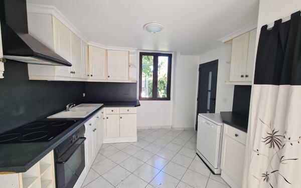 Appartement à louer    2 pièces • 48,77 m2 Ozoir-la-Ferrière