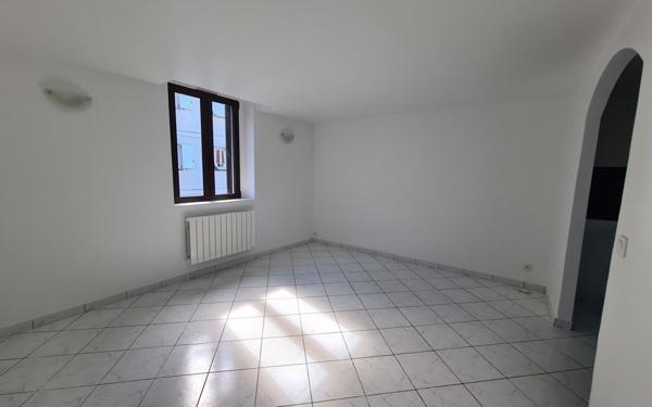Appartement à louer    2 pièces • 48,77 m2 Ozoir-la-Ferrière