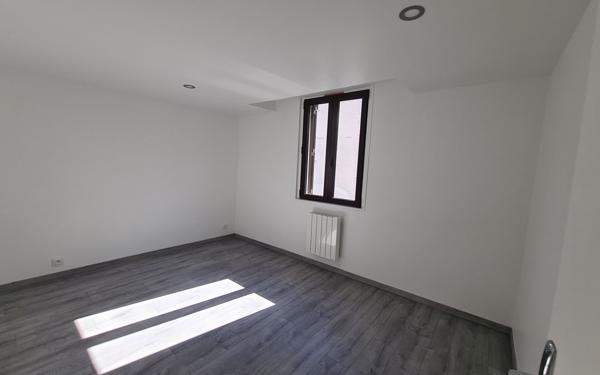 Appartement à louer    2 pièces • 48,77 m2 Ozoir-la-Ferrière