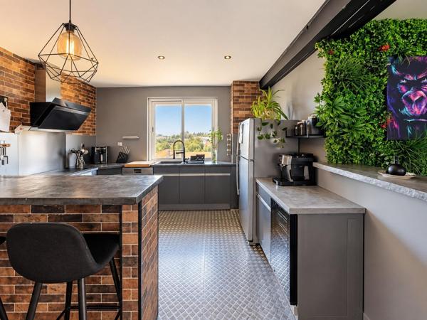 Loft spectaculaire au cœur de Bourg de Péage