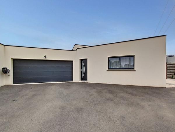 MAISON A VENDRE POMMERET - Maison de plain-pied récente dans un hameau calme et agréable de Pommeret !