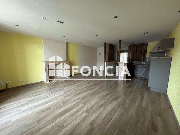 Location Appartement 3 pièces 60.2 m² - 28 ROUTE DE PARIS / COUR DES DAMES La Pacaudiere 42163