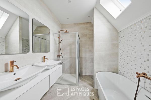 Duplex de caractère dans une meulière Art Nouveau