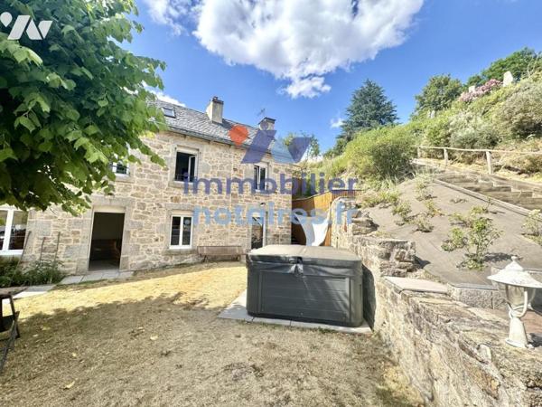 MAISON EN PIERRE DE CARACTÈRE ENTIÈREMENT RÉNOVÉE – CŒUR D'AUMONT-AUBRAC (LOZÈRE)
