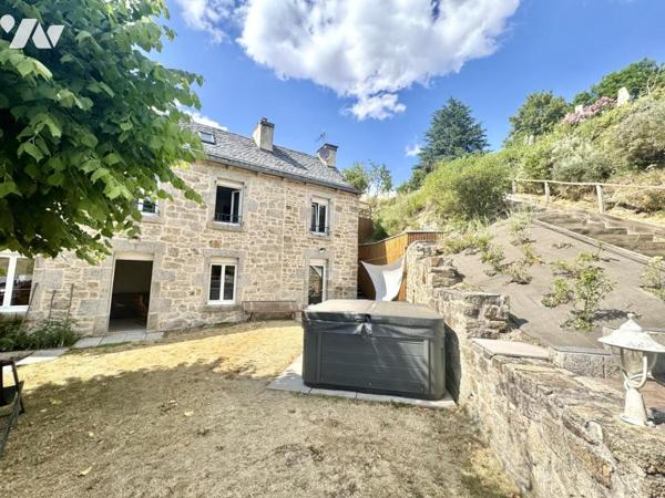 MAISON EN PIERRE DE CARACTÈRE ENTIÈREMENT RÉNOVÉE – CŒUR D'AUMONT-AUBRAC (LOZÈRE)