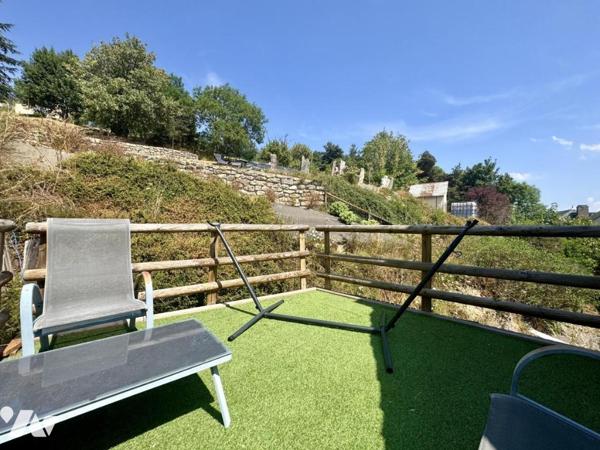 MAISON EN PIERRE DE CARACTÈRE ENTIÈREMENT RÉNOVÉE – CŒUR D'AUMONT-AUBRAC (LOZÈRE)