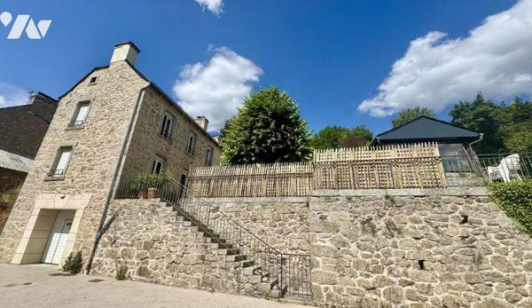 MAISON EN PIERRE DE CARACTÈRE ENTIÈREMENT RÉNOVÉE – CŒUR D'AUMONT-AUBRAC (LOZÈRE)