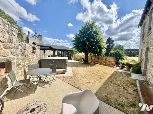 MAISON EN PIERRE DE CARACTÈRE ENTIÈREMENT RÉNOVÉE – CŒUR D'AUMONT-AUBRAC (LOZÈRE)