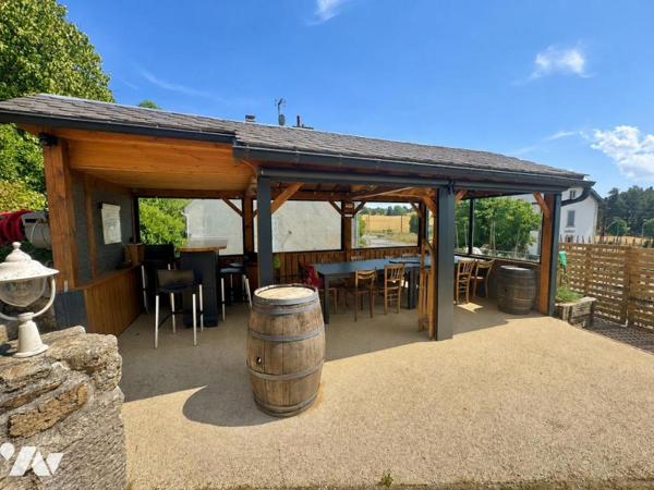 MAISON EN PIERRE DE CARACTÈRE ENTIÈREMENT RÉNOVÉE – CŒUR D'AUMONT-AUBRAC (LOZÈRE)