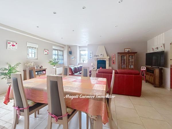 Boisgervilly (35360) Beaux volumes et dépendances – Maison de bourg 5p avec potentiel, 135 m² - (5 min Montauban de Bretagne 35360)