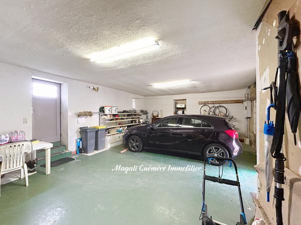 Boisgervilly (35360) Beaux volumes et dépendances – Maison de bourg 5p avec potentiel, 135 m² - (5 min Montauban de Bretagne 35360)