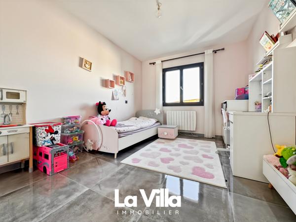 Entraigues-sur-la-Sorgue (84320) Maison 5 pièce(s) 134 m2