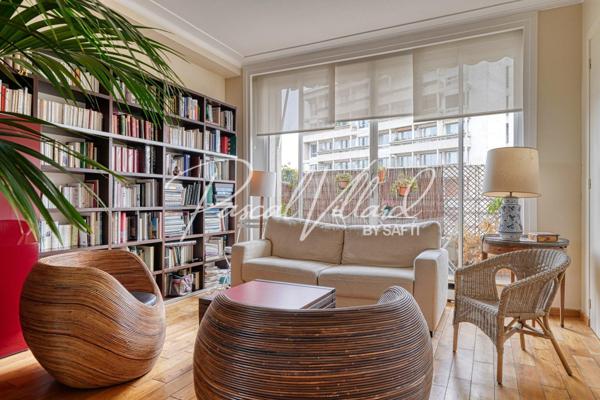 Appartement familial traversant en étage élevé avec 2 balcons dans une résidence sécurisée à Auteuil nord, Paris 16.
