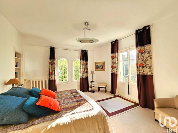 Maison à vendre 9 pièces 273 m² Garches
