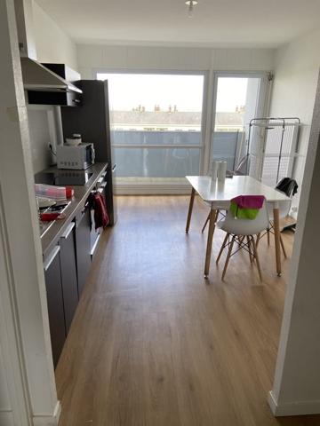 Appartement t5 dernier étage - terrasses - caves