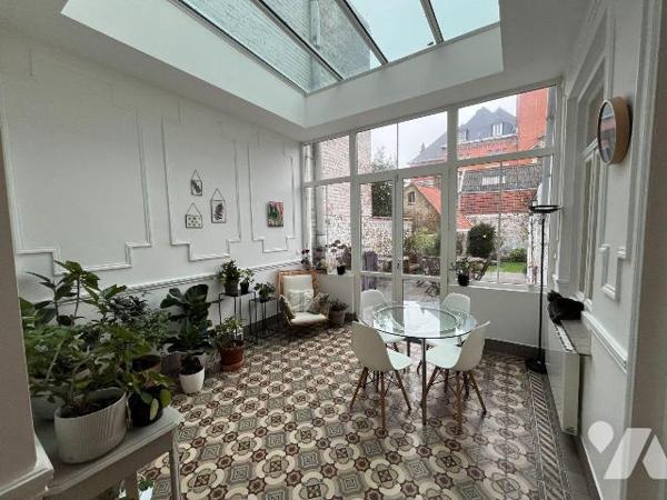 MAISON - 4 CHAMBRES - 2 SALLES DE BAINS - JARDIN - GARAGE - A VENDRE - ROSENDAEL.


ETAT IRR...