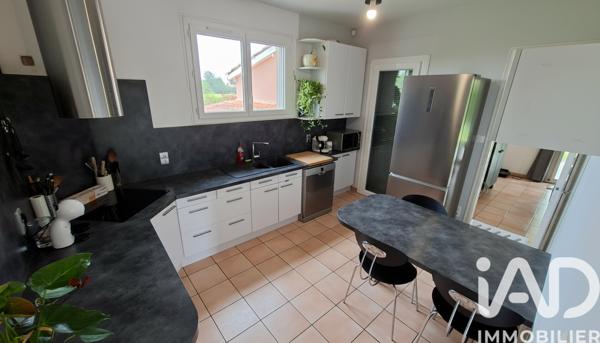 Maison à vendre 5 pièces 131 m² Saint-Étienne-de-Tulmont