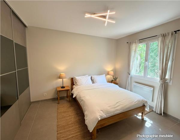 Maison contemporaine de plain-pied de 2014 Le confort clé en main !