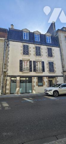 LOCAL COMMERCIAL 188 M² -4 PLACES DE PARKING