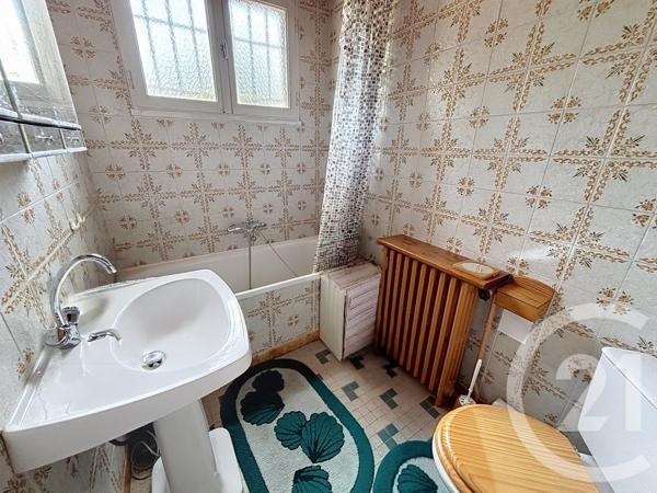 Maison à vendre  3 pièces - 84 m 2   MONTPON MENESTEROL  - 24