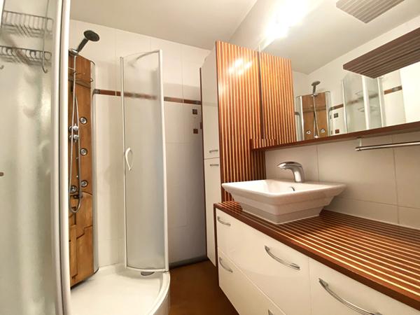 Appartement à vendre à Vannes ouest 3 chambres terrasse garage cave