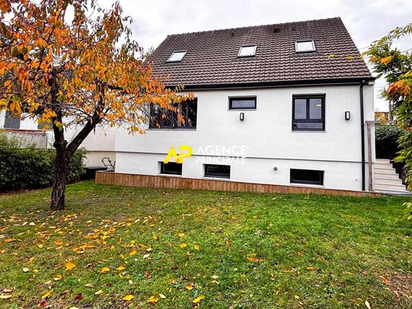 Sartrouville - Maison 6 pièces 145.84 m2 €493 500 ** - Référence 9516