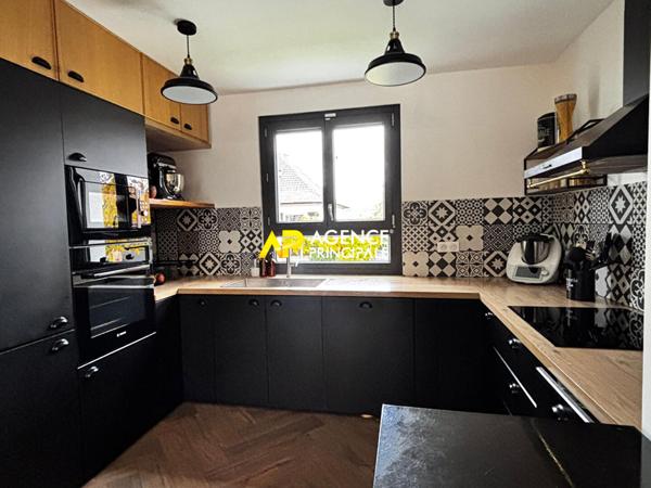 Sartrouville - Maison 6 pièces 145.84 m2 €493 500 ** - Référence 9516