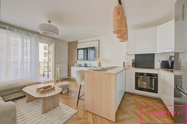 Appartement
                                                                                                                                                                                                                                                                                                                        2 pièce(s)                                                                                                                                                                                                          1 chambre(s)                                                                                                                                                                                                          45.5  m²